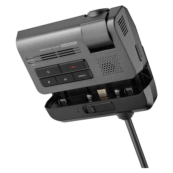Dashcam Alpine DVR-F790 con wi-fi, GPS y dock