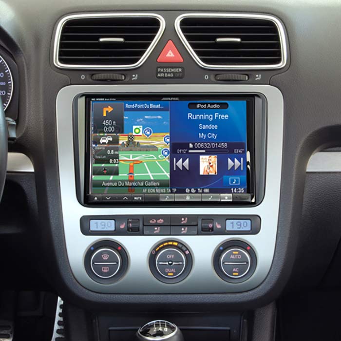Kit de montaje 2-DIN 8" para VW con pantalla blanca