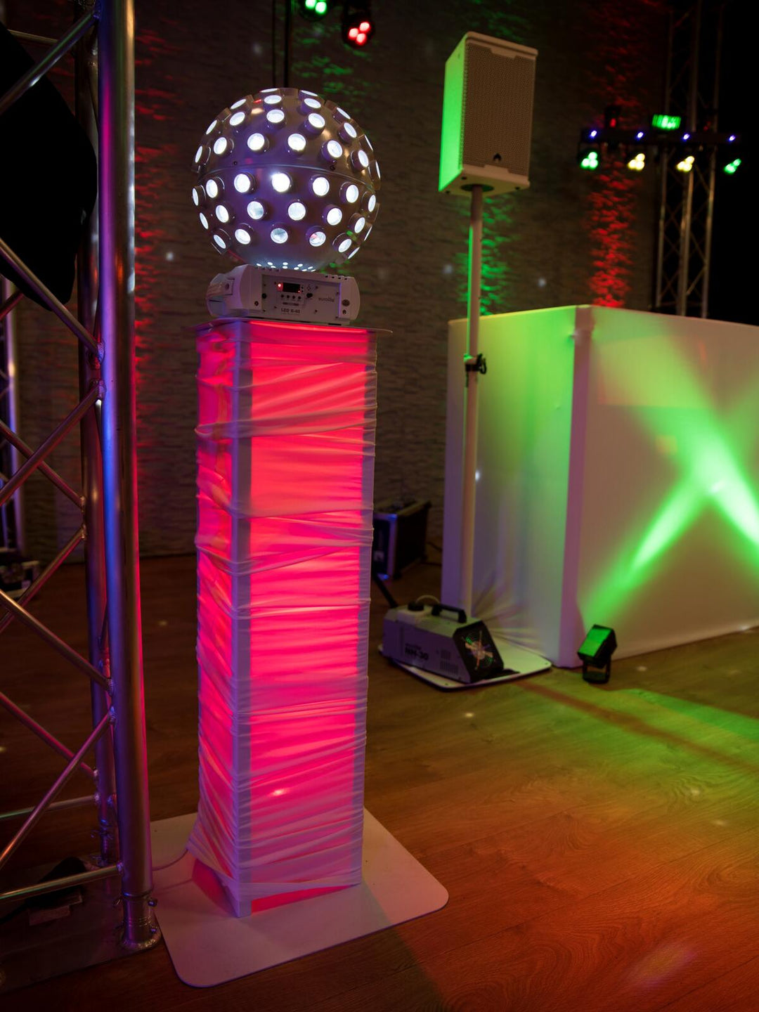 EUROLITE 2x Stage Stand variable incl. funda y bag, blanco