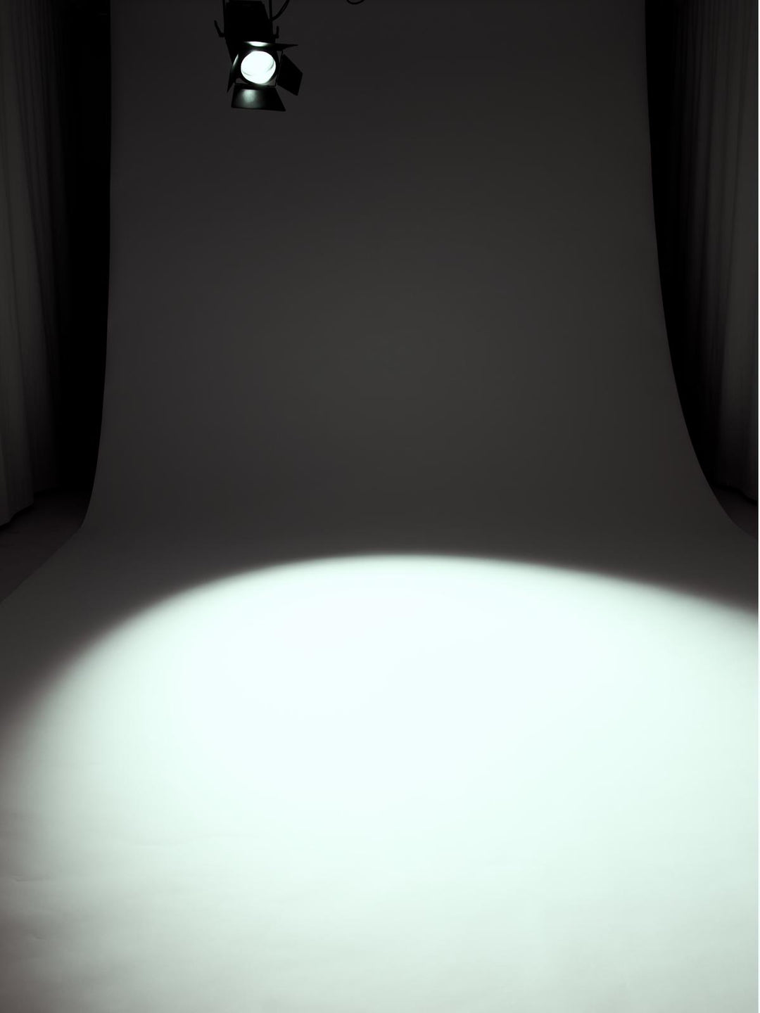 Eurolite LED THA-250F Foco de Teatro