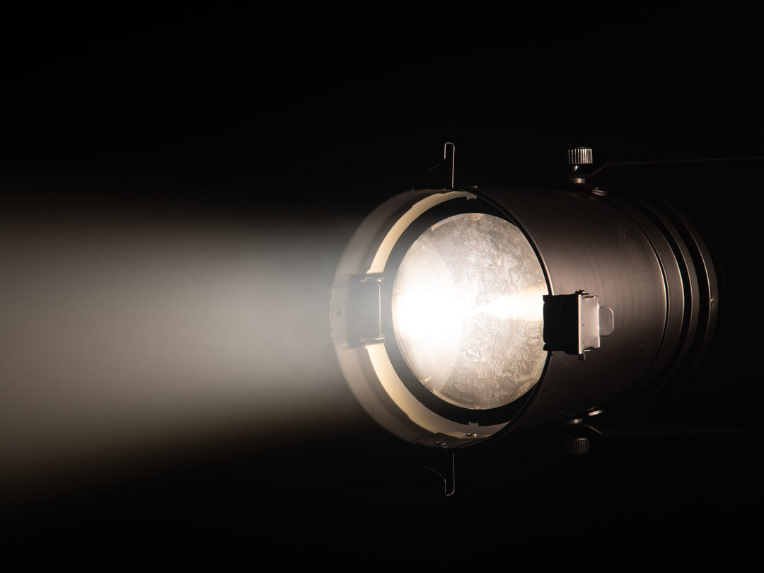 Eurolite LED PAR-64 Lámpara COB 3000K Zoom (100W)