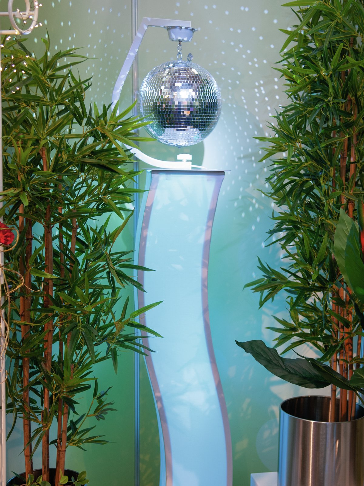 Holder with motor for mirror balls up to 50cm (White)