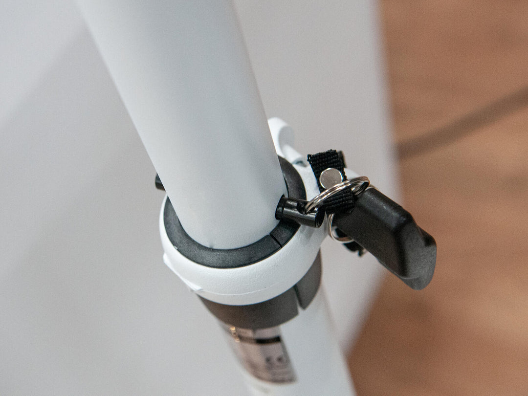 OMNITRONIC Soporte de altavoz BPS-2 blanco