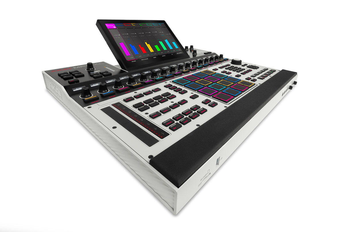 Akai Pro MPC XL – Standalone Production Workstation