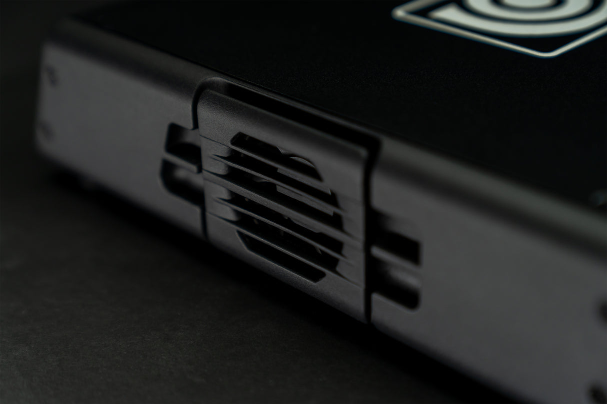 Ampeg Venture V3 Bass Amplifier Top