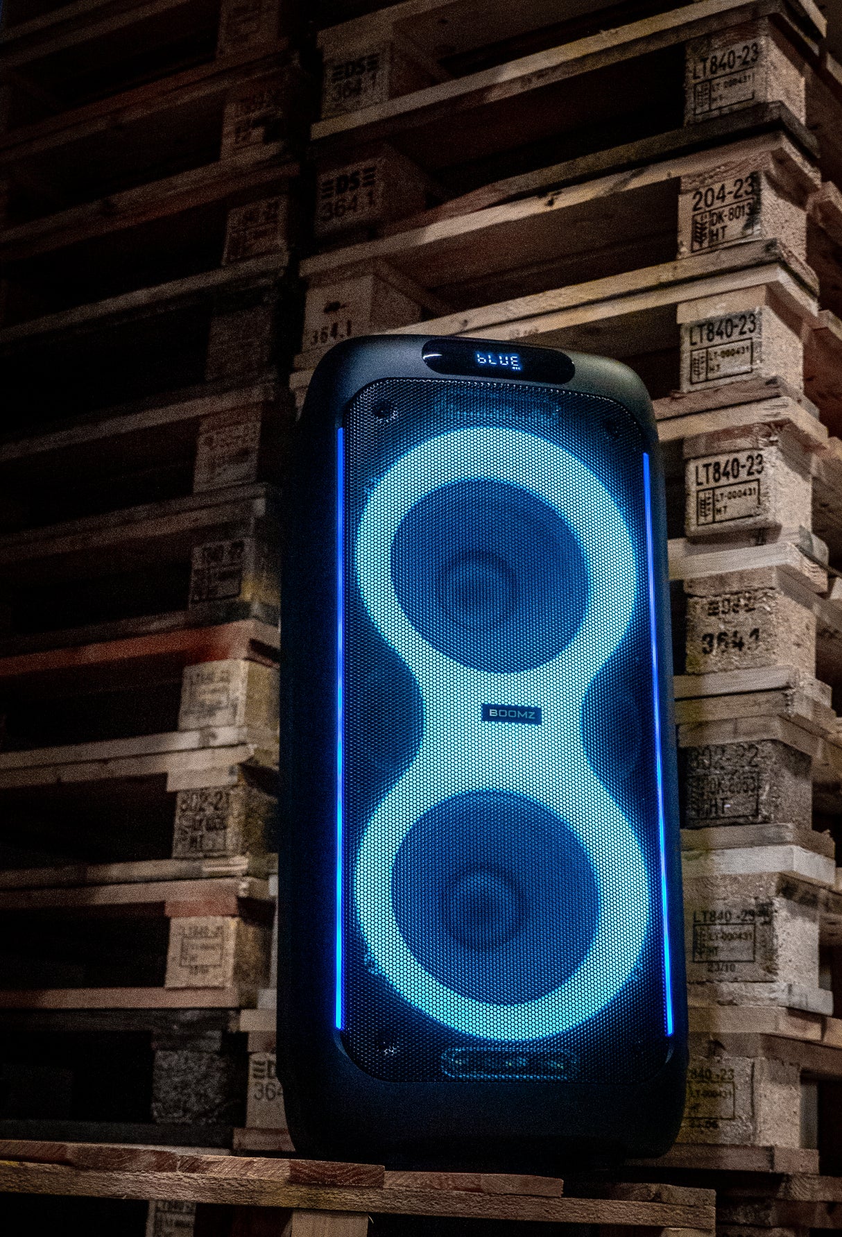 BOOMZ Eight Party Speaker w. Light