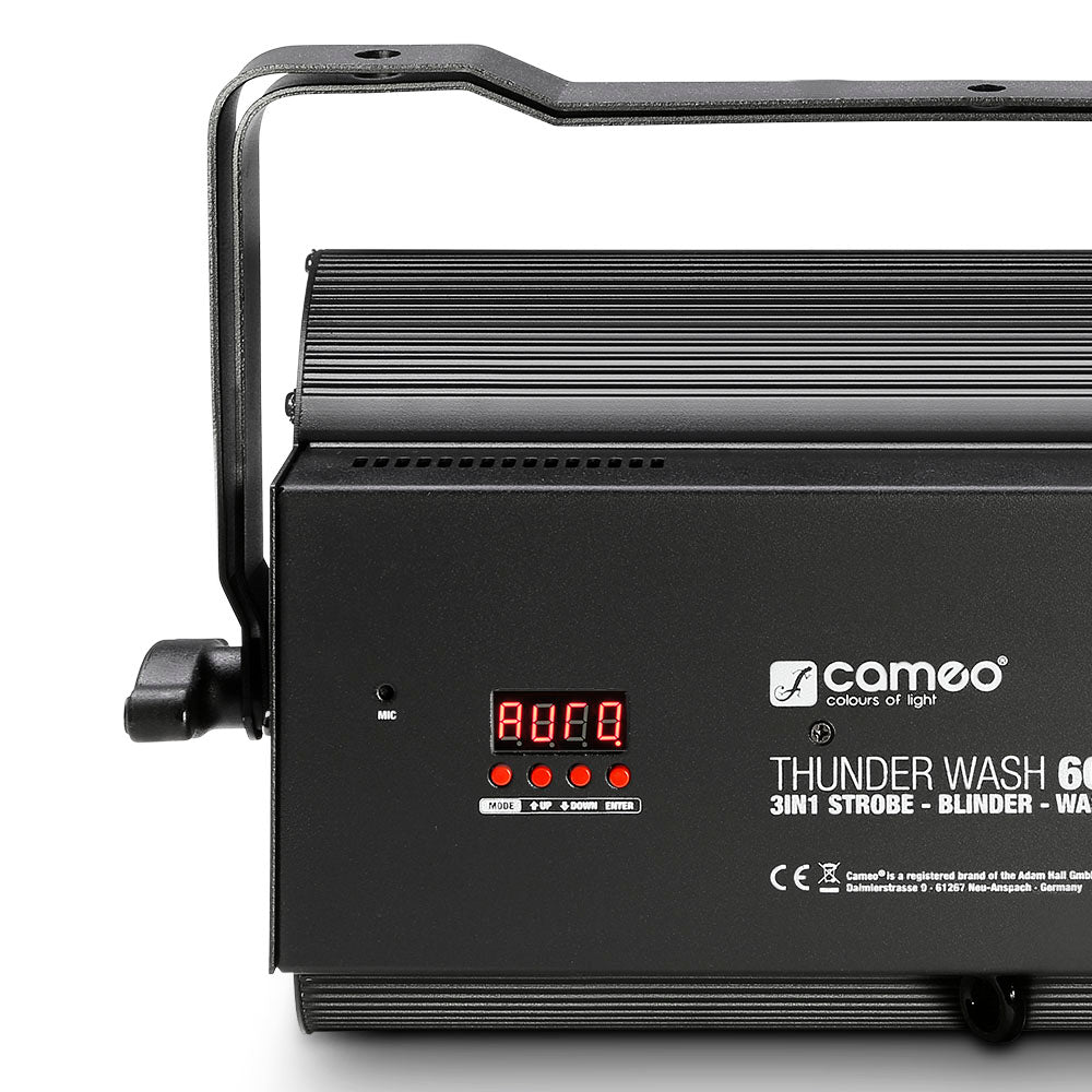 Cameo THUNDER® WASH 600 W - Luz 3 en 1 strobe, blinder y wash 648 x 0,2 W luz blanca
