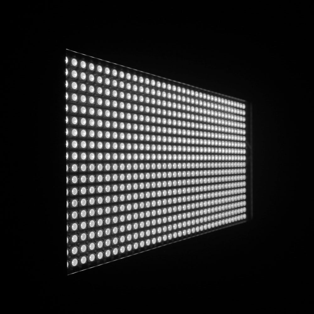 Cameo THUNDER® WASH 600 W - 3-i-1 strobe-, blinder- og wash-lys 648 x 0,2 W hvidt lys