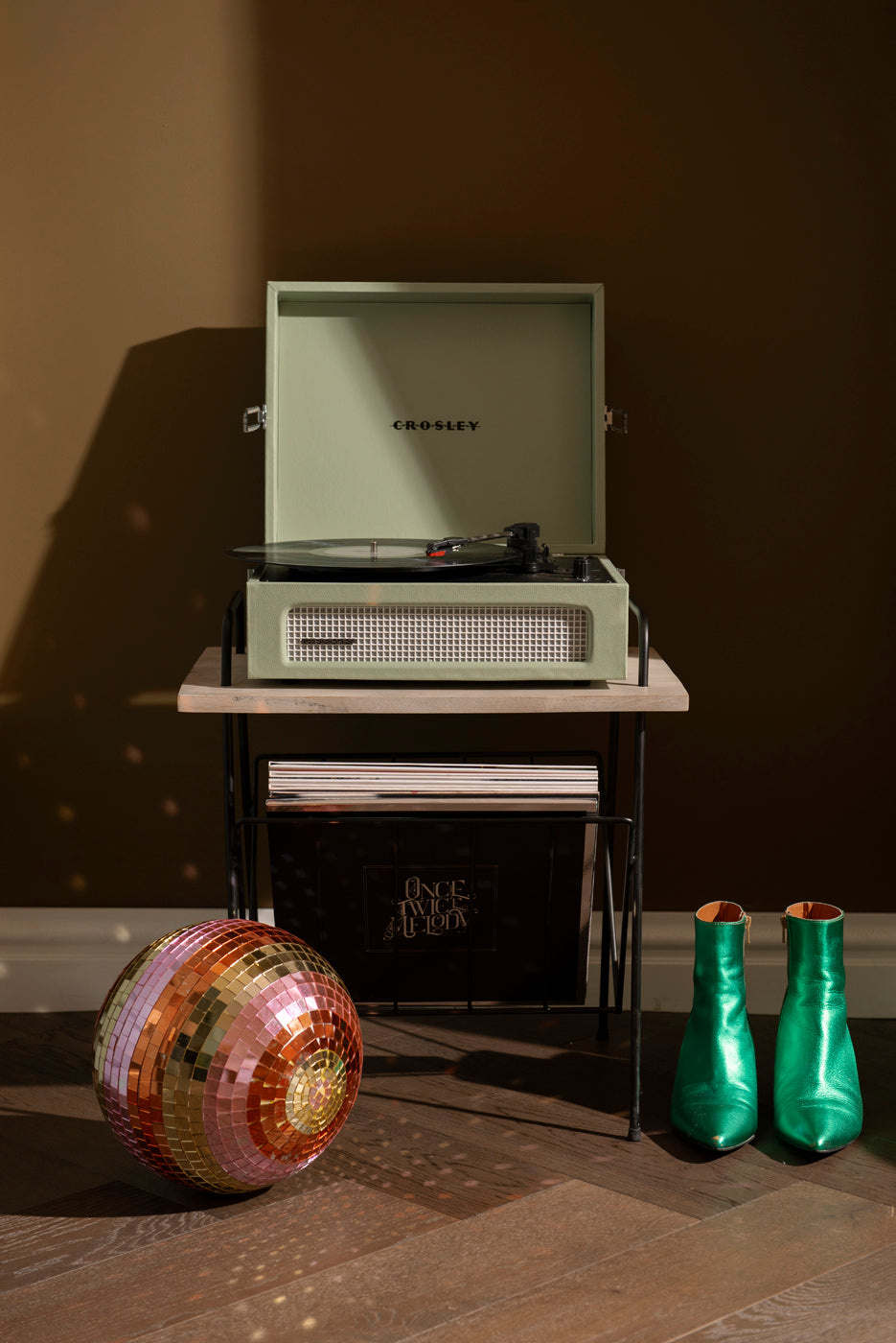 Crosley - Wiltshire Mesa para tocadiscos (Natural)