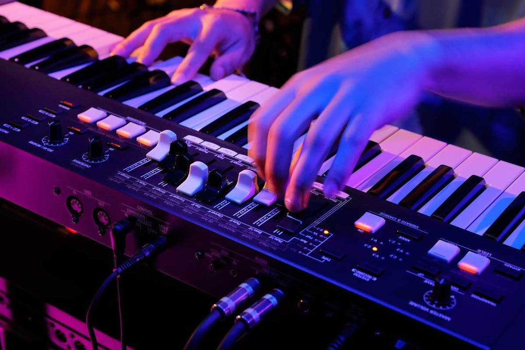 Hammond M-solo Órgano (Burgundy)