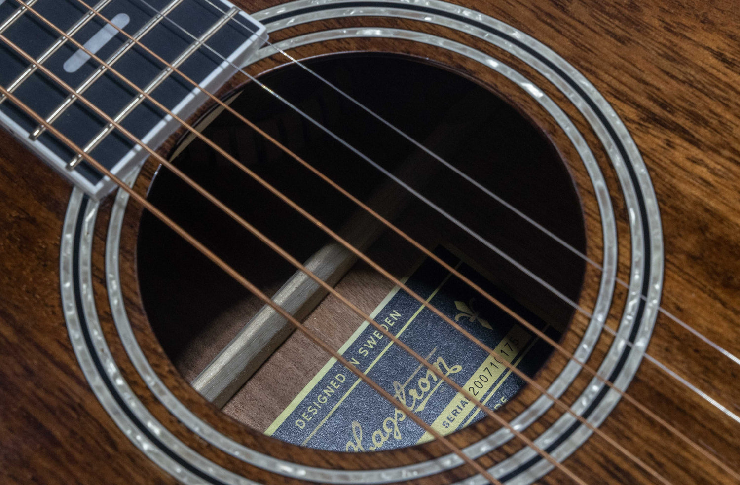 Hagstrom Mora Dreadnaught CE - mahogany