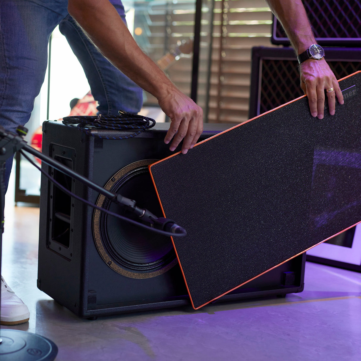 Palmer CAB 212 BX V30 - Pantalla de guitarra con Celestion Vintage 30 2 x 12, parte trasera abierta