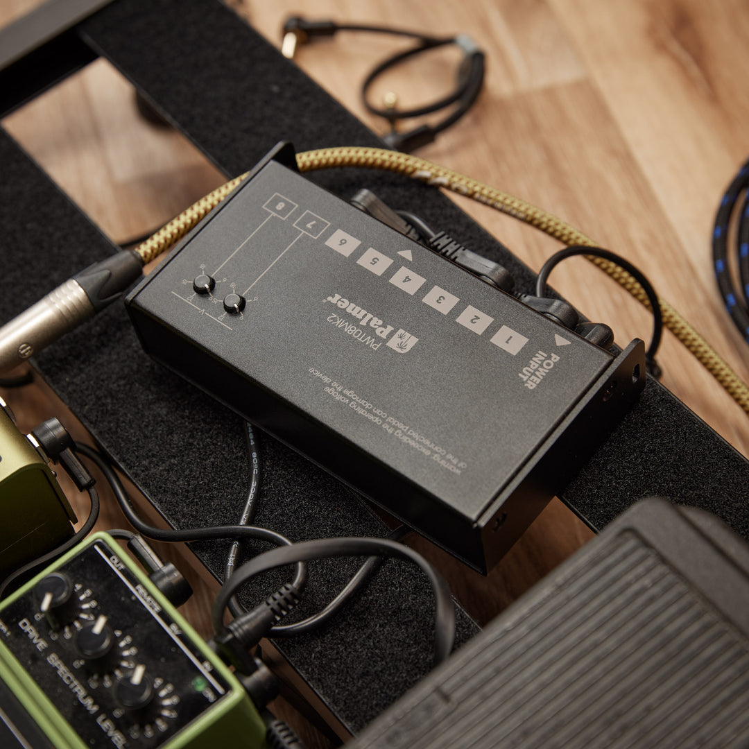 Palmer PWT 08 MK2 - Fuente de alimentación universal para pedalboard de 8 salidas
