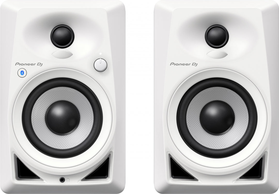 Audio-Technica AT-LP60XBT-WH + Pioneer DM-40BT-W Bluetooth speakers