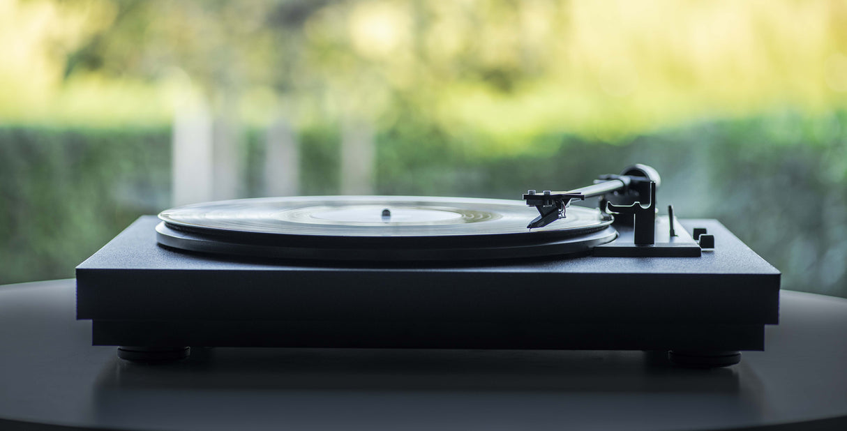 Pro-Ject A1 OM10 Pladespiller (Negro)