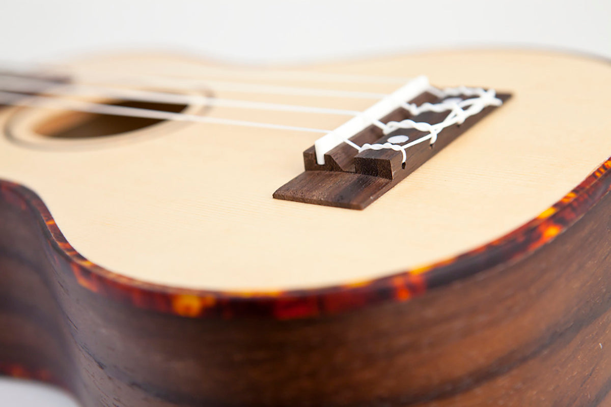 Reno RU230 Soprano Ukulele (Natural)