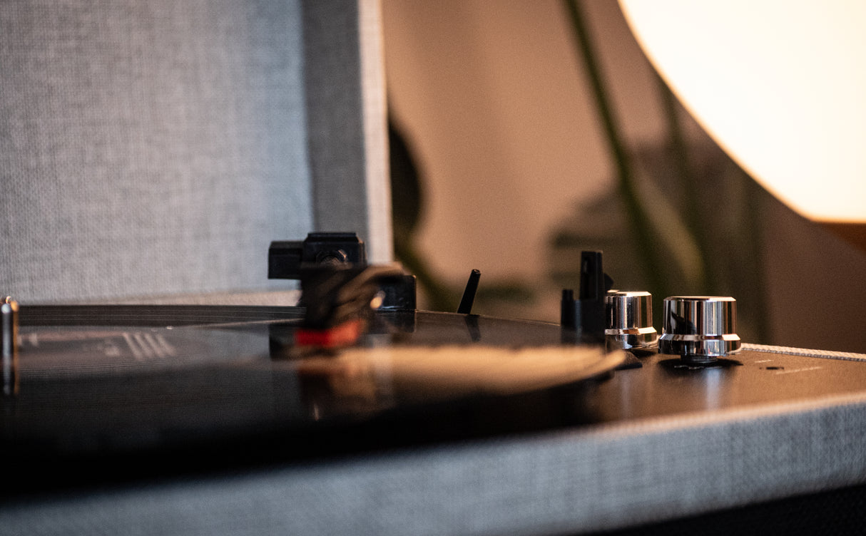 Studio 57 Groovy Turntable (Grey)