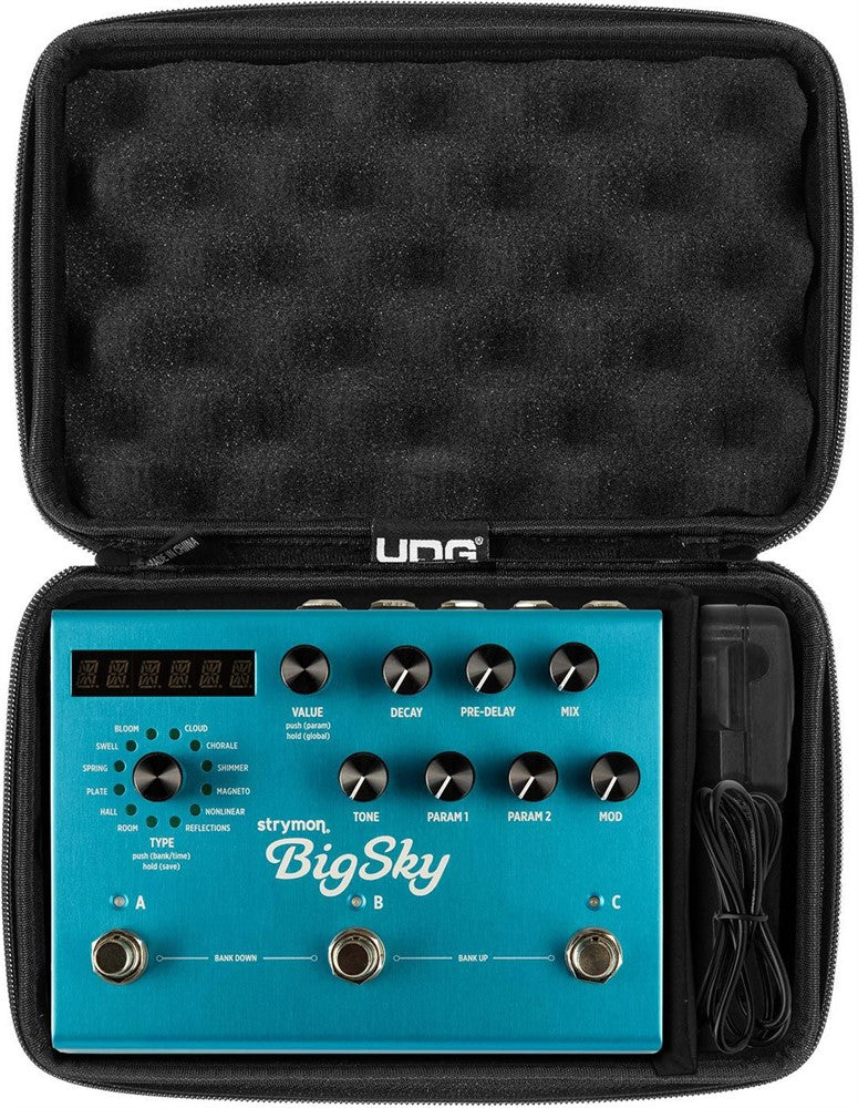 Estuche rígido UDG Creator para pedales Strymon Black