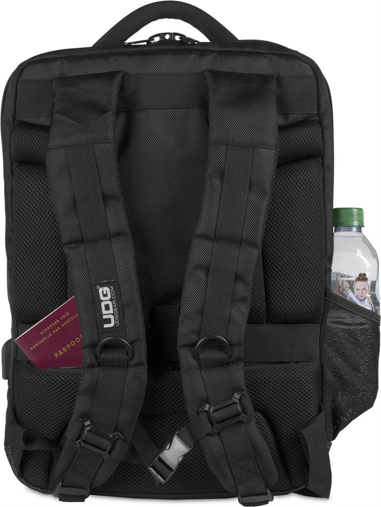 Mochila fina UDG Ultimate Black/Orange