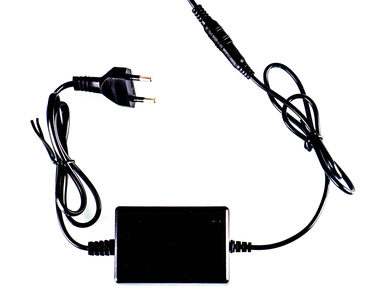 Neon sign "Coffee Open"