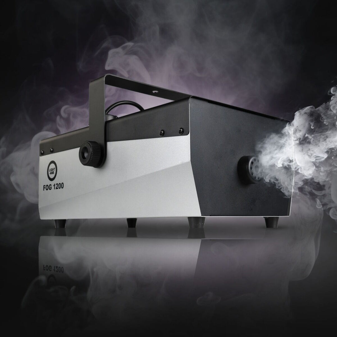 Light4Me Fog 1200 V2 Máquina de niebla 1200W con mando a distancia inalámbrico y DMX