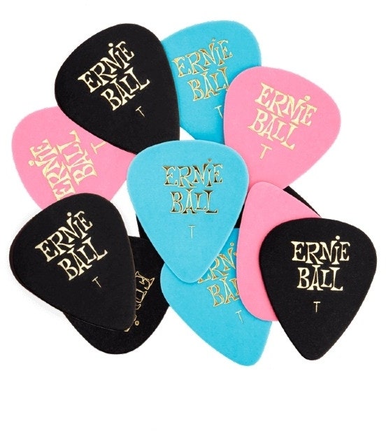 Ernie Ball EB-9167 Púas de celuloide Thin, colores mixtos, 12 pk