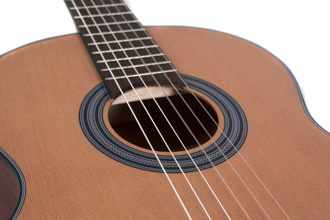 GEWA guitarra clásica Student Cedar - tamaño 4/4 natural