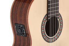 Manuel Rodriguez Serie ACADEMIA Santos Pavo Real - E-Acoustic Abeto/Santos (EX-SS-EA brillo)