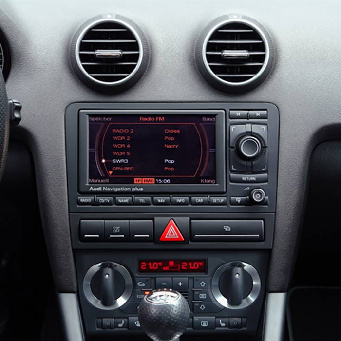 Kit 2-DIN 8" para Audi A3 con display