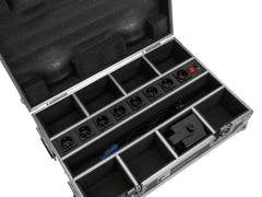 ROADINGER Flightcase para 8x AKKU Mini IP UP-4 QCL Spot MK2 con función de carga