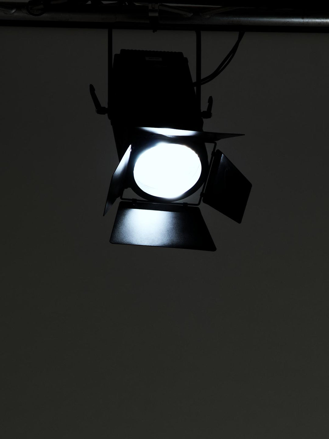 Eurolite LED THA-250F Foco de Teatro