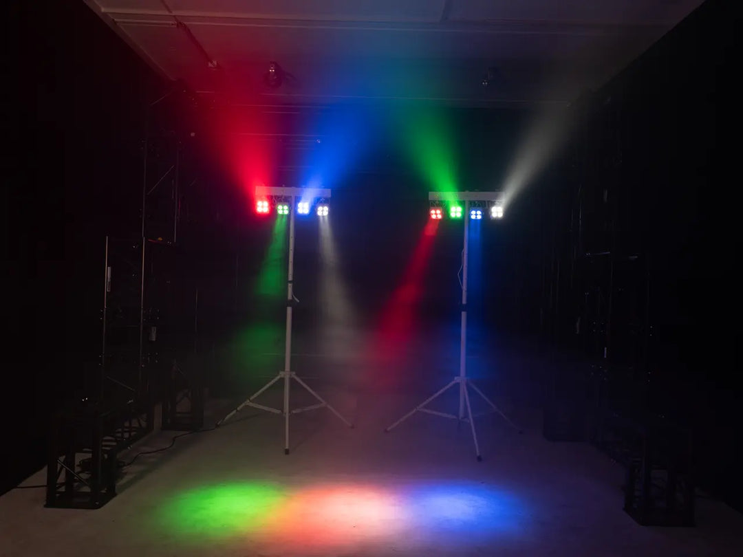 EUROLITE Set LED KLS-180 blanco + soportes de altavoz BS-2 EU en blanco