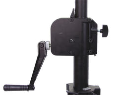 EUROLITE STW-370S soporte accionado por cabrestante 370cm acero