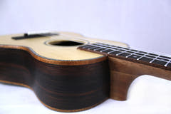 Reno RU440 Tenor Ukeleles (Natur)