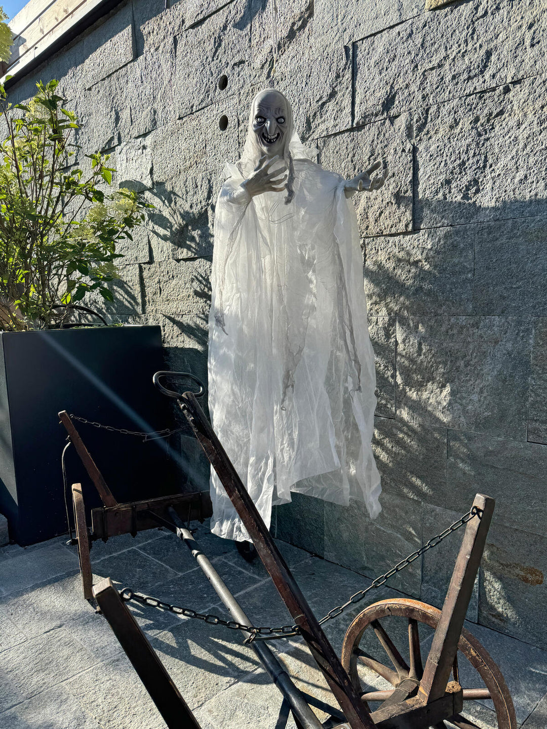 Bruja de Halloween, blanca, animada, 170 cm