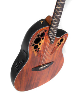 Ovation Guitarras E-Acoustic Celebrity Elite Plus Mid Cutaway - Koa figurada (CE44P-FKOA-G)