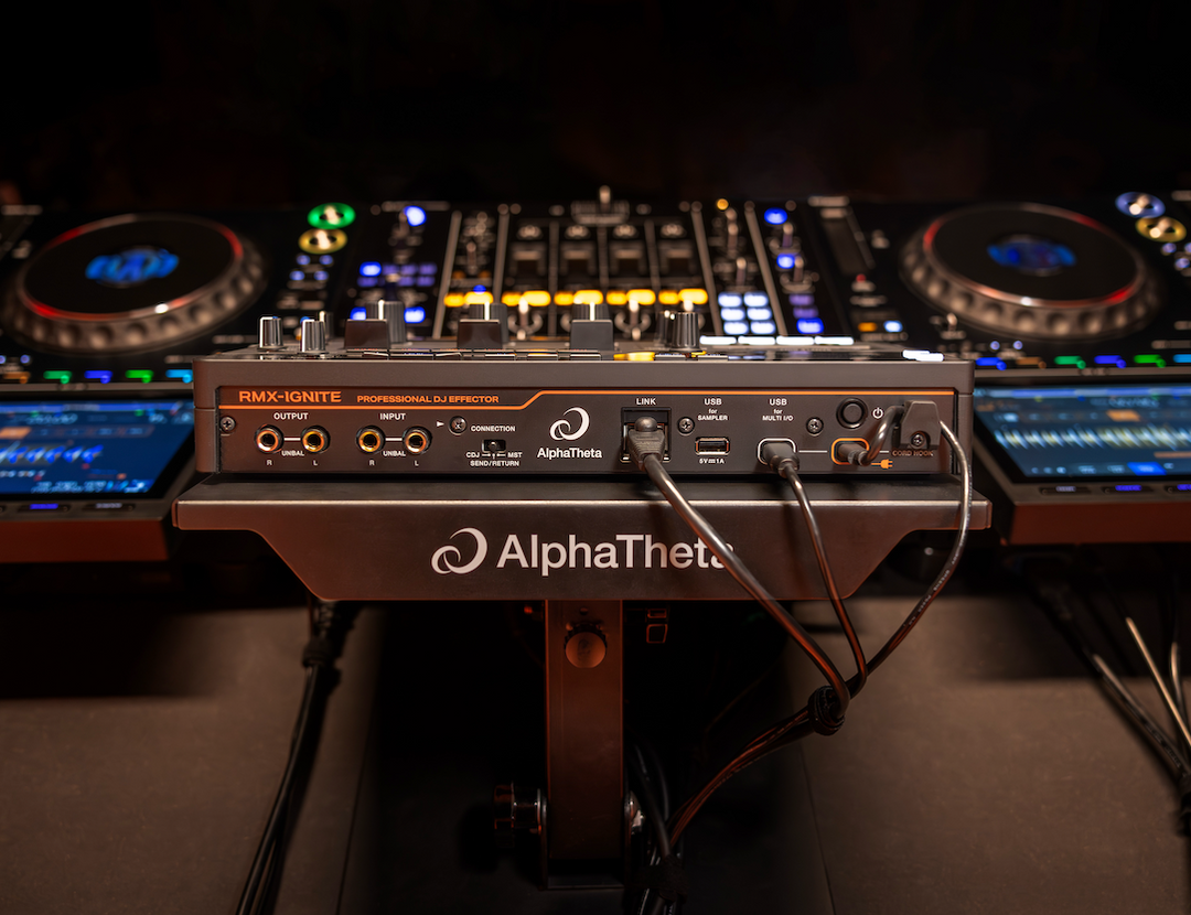 AlphaTheta DJC-STS2