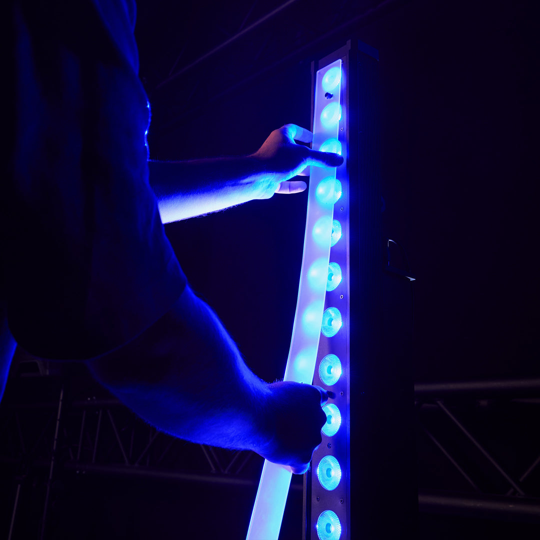Cameo ROOT® BAR 6 - Barra LED 16 x 12 W RGBAW + UV
