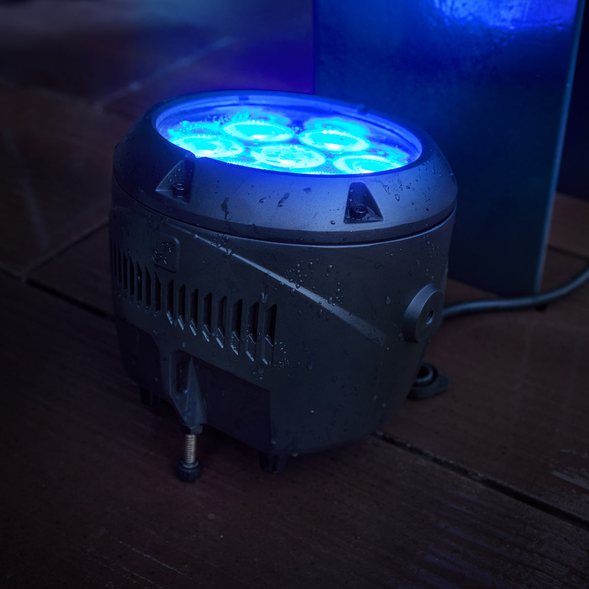 Cameo ROOT® PAR IP – foco LED para exterior