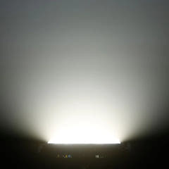 Cameo THUNDER¨ WASH Luz estroboscópica (100W)