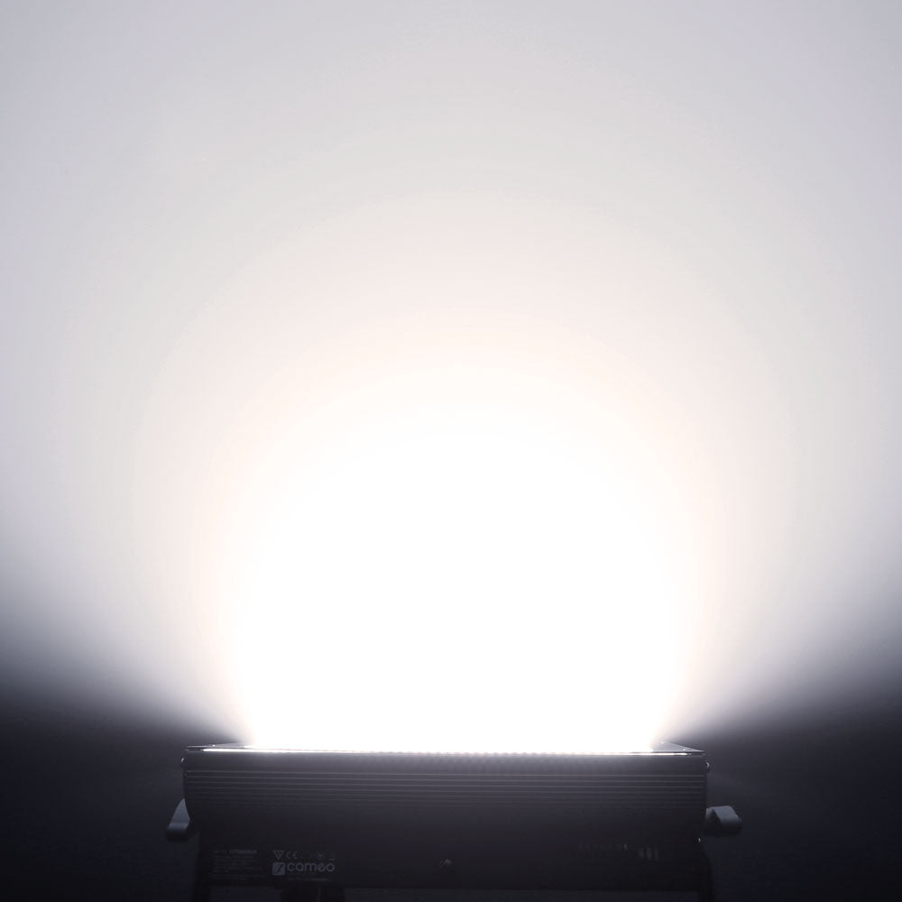 Cameo THUNDER® WASH 600 W - Luz 3 en 1 strobe, blinder y wash 648 x 0,2 W luz blanca