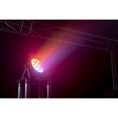 AFX RGBW Led Par con Zoom (28x10W)