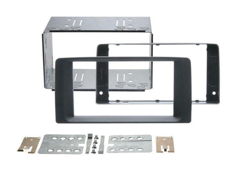 CT23MN02 2-DIN Marco para MAN