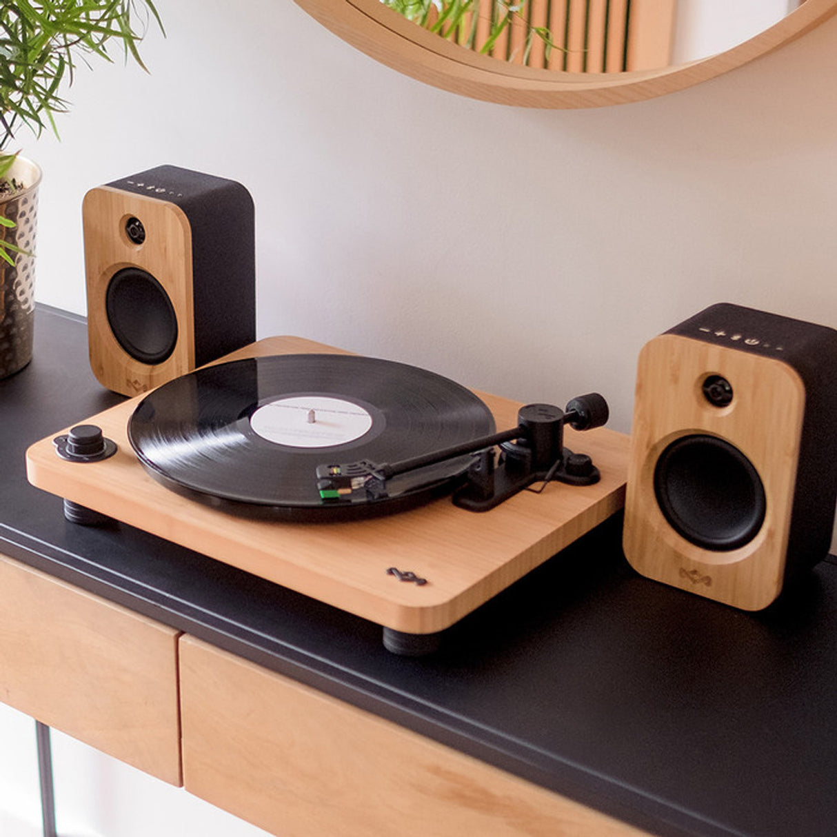 House of Marley Stir It Up LUX Bluetooth Turntable