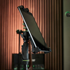 Gravity MA T TH 02 SET 2 - Soporte para tablet para viajeros y pie de micrófono de una mano con base redonda