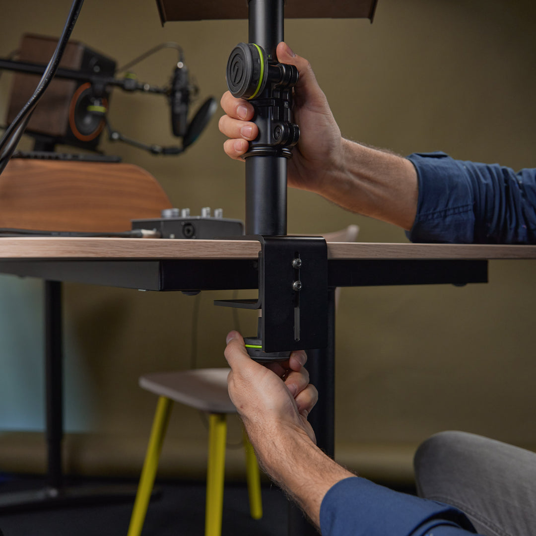 Gravity SP 3102 TM - Soporte flexible para monitores de estudio con abrazadera de mesa