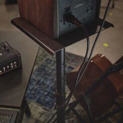 Gravity SP 3202 LR B - Soporte para monitor de estudio con base redonda grande