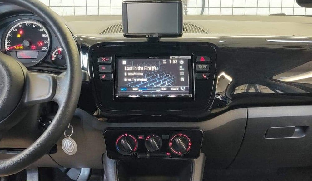 Mounting kit for Mii, Citigo and Up - Gloss Black