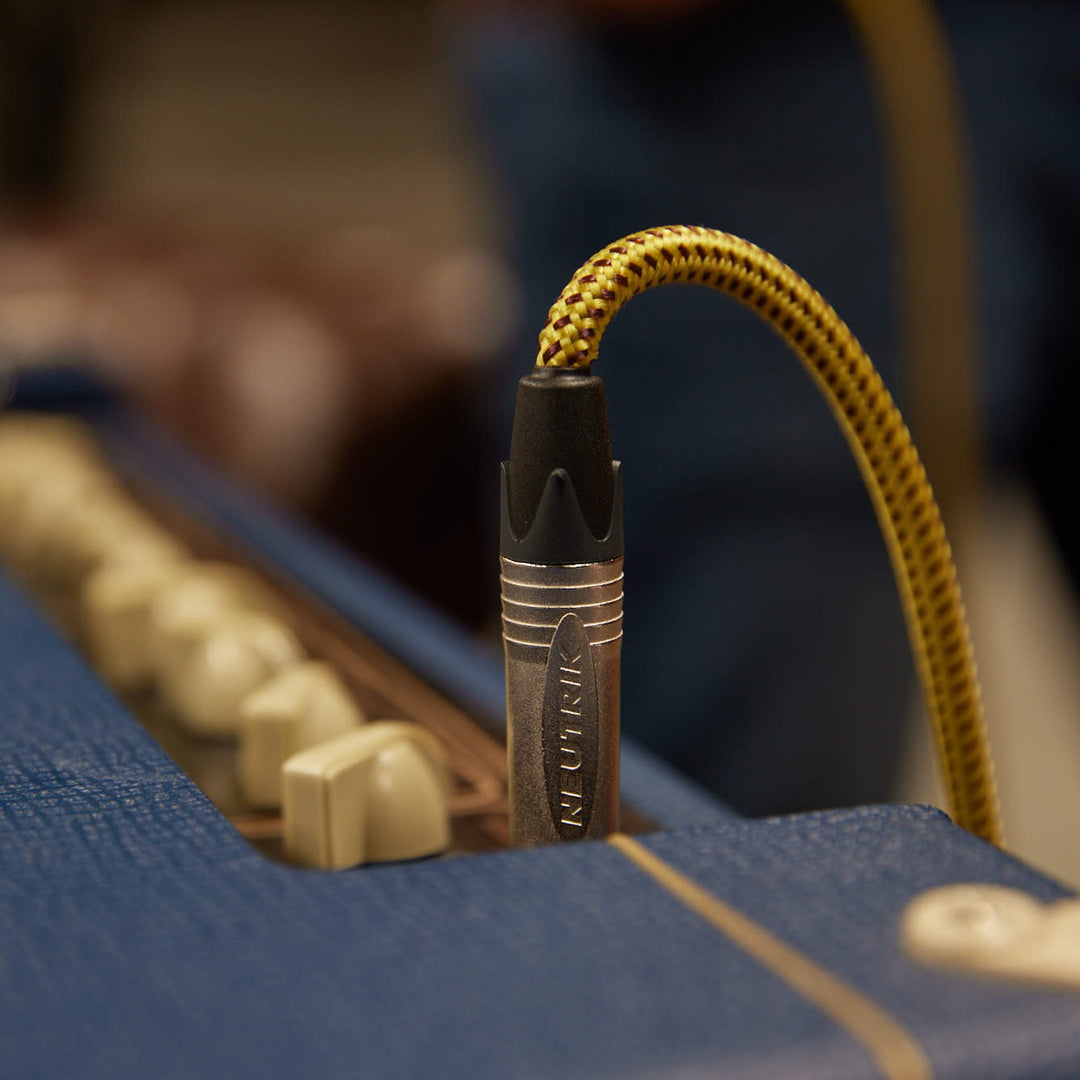 Adam Hall Cables 5 STAR IRP 0300 VINTAGE - Cable de instrumento | Vintage Neutrik® jack TS en ángulo x jack TS | 3 m