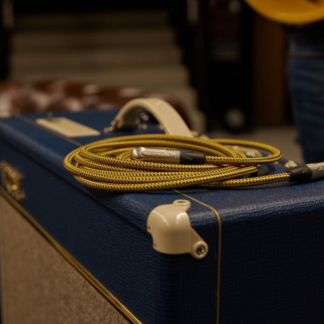 Adam Hall Cables 5 STAR IRP 0300 VINTAGE - Cable de instrumento | Vintage Neutrik® jack TS en ángulo x jack TS | 3 m